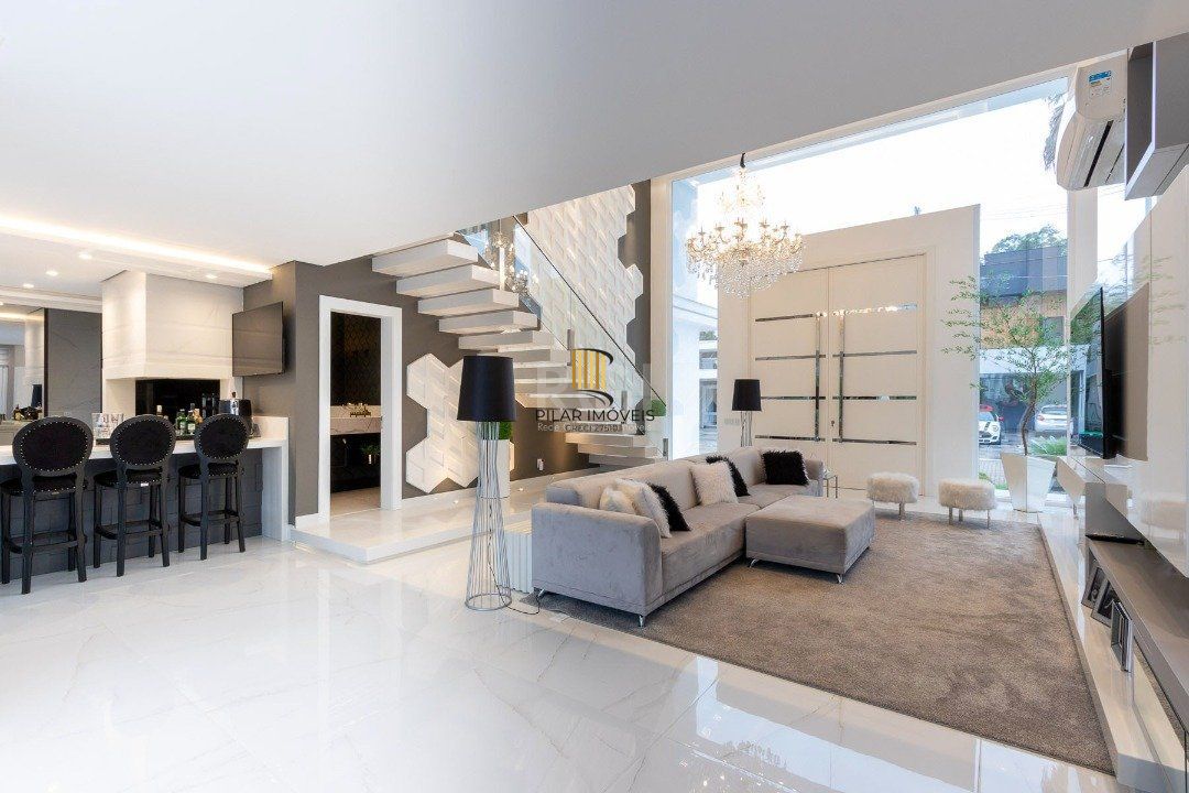 Casa Condominio para Venda - 239.3m², 3 dormitórios, sendo 2 suites, 6 vagas - Distrito Industrial