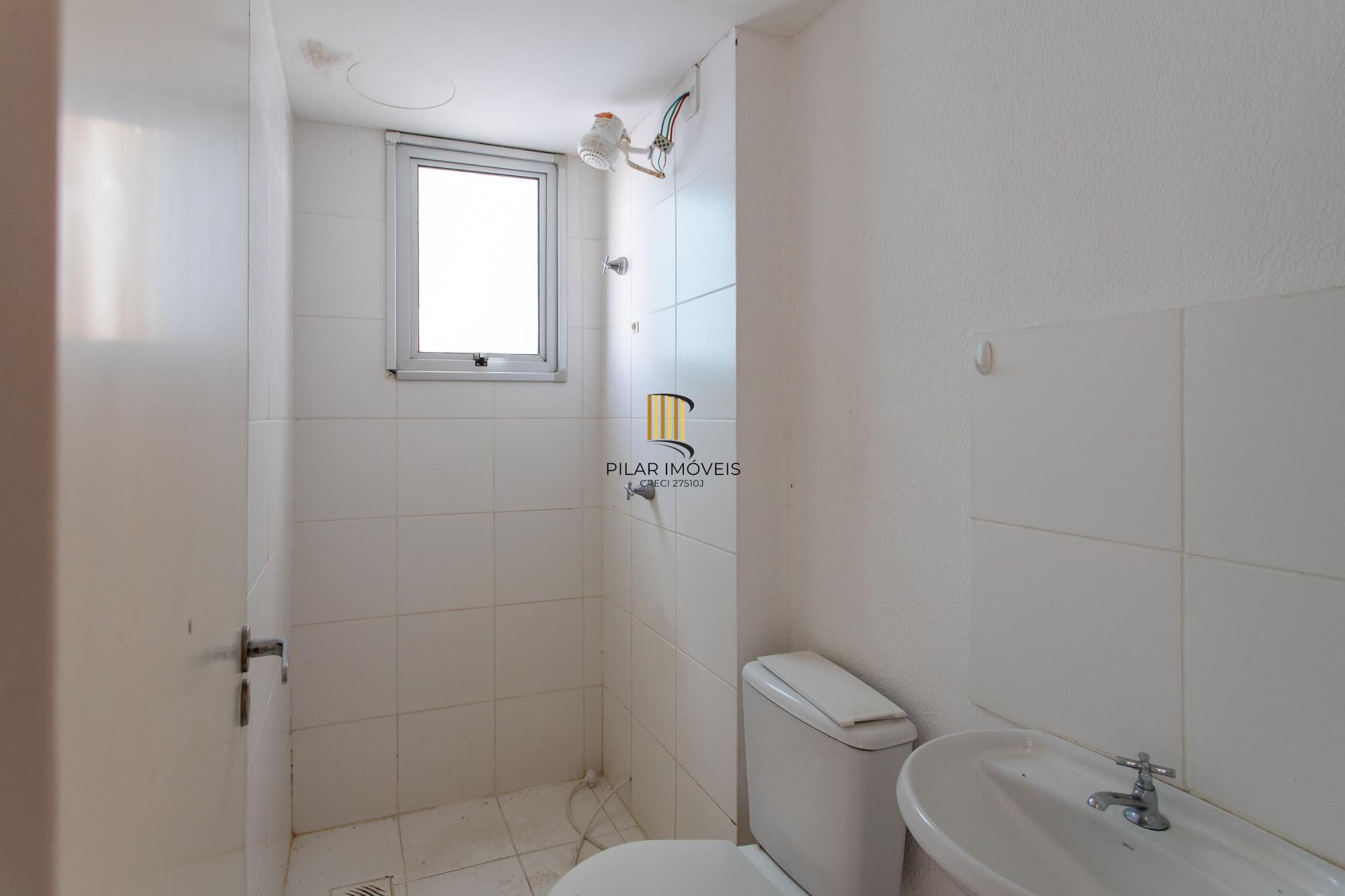 Apartamento 2 quartos, reformado, 1 vaga escriturada - Vila Nova