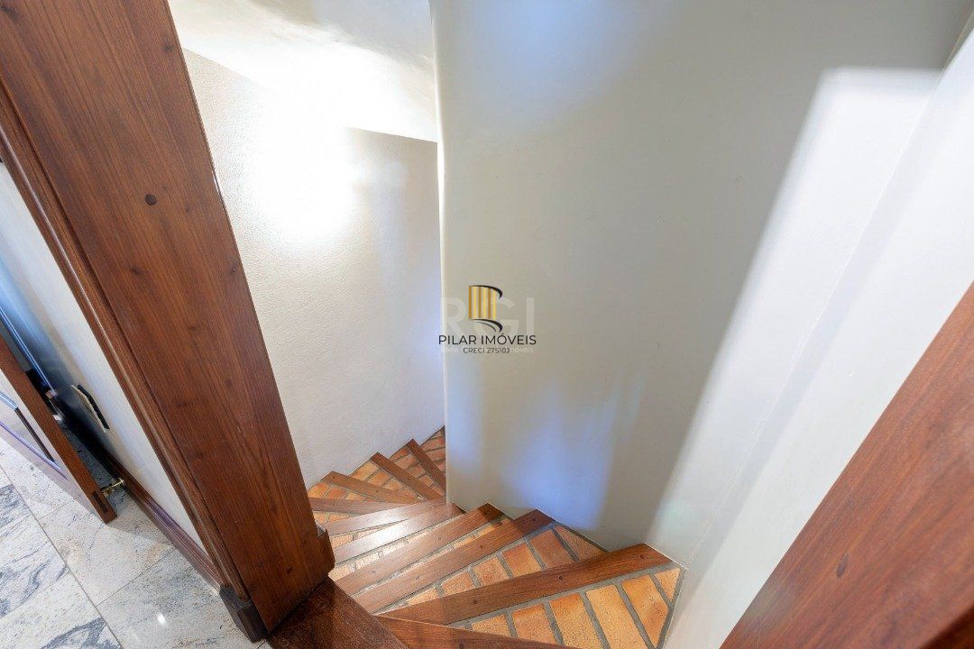 Casa Condominio para Venda - 559m², 4 dormitórios, sendo 3 suites, 3 vagas - Cavalhada