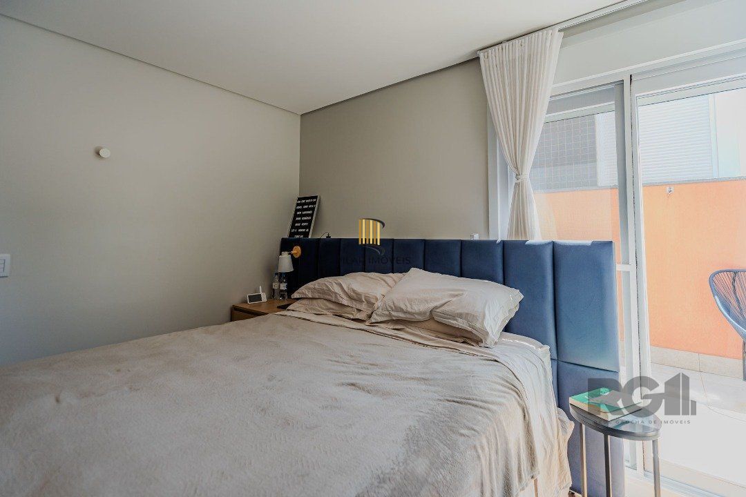 **Apartamento Garden com 3 dormitórios sendo 1 suíte à Venda - Bairro Cristal, Porto Alegre**