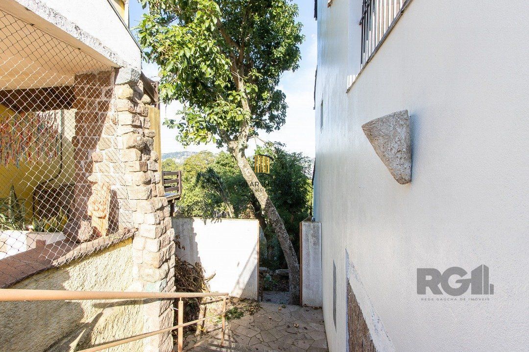 Casa para Venda - 380m², 4 dormitórios, sendo 1 suites, 4 vagas - Vila Assunção