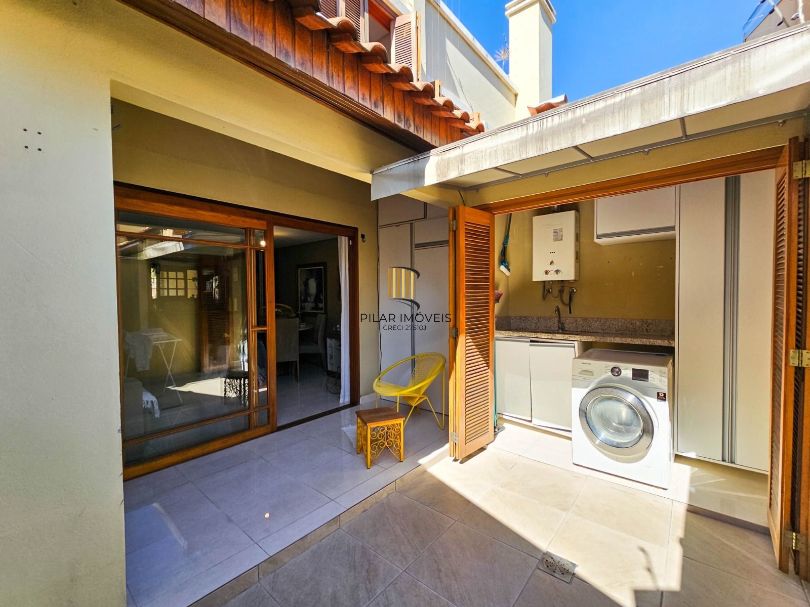 Casa 3 dormitórios no bairro Tristeza