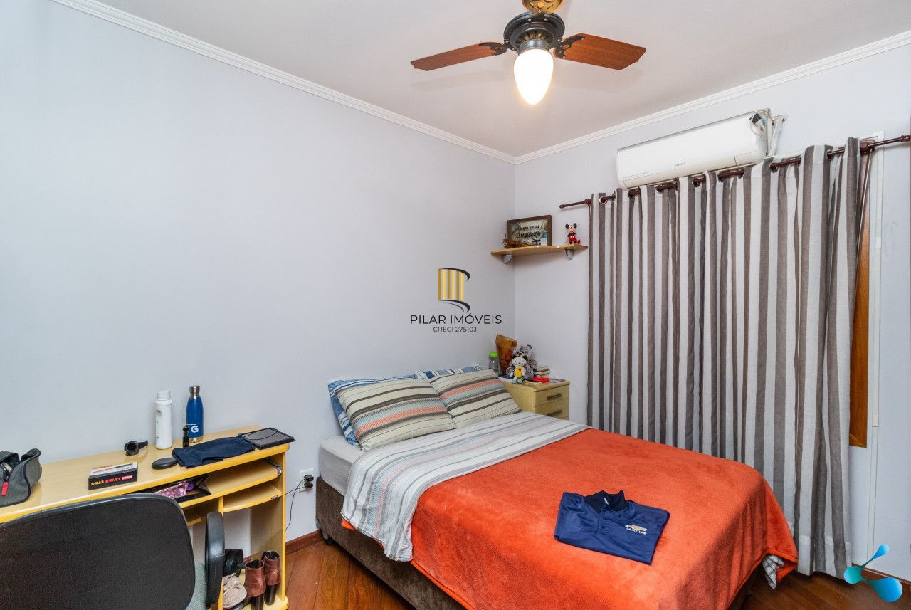 Casa 4 dormitórios no bairro Tristeza