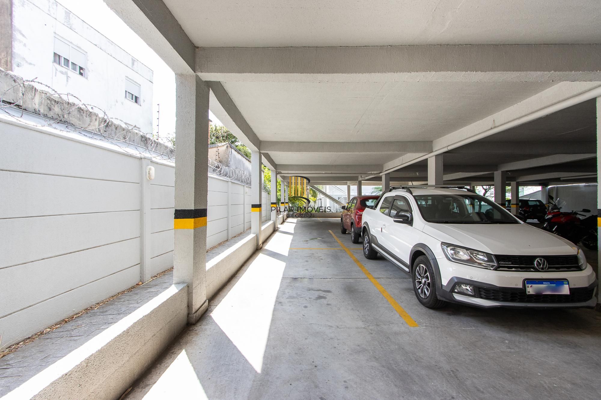 Apartamento Semimobiliado de 2 Quartos na Glória, Porto Alegre