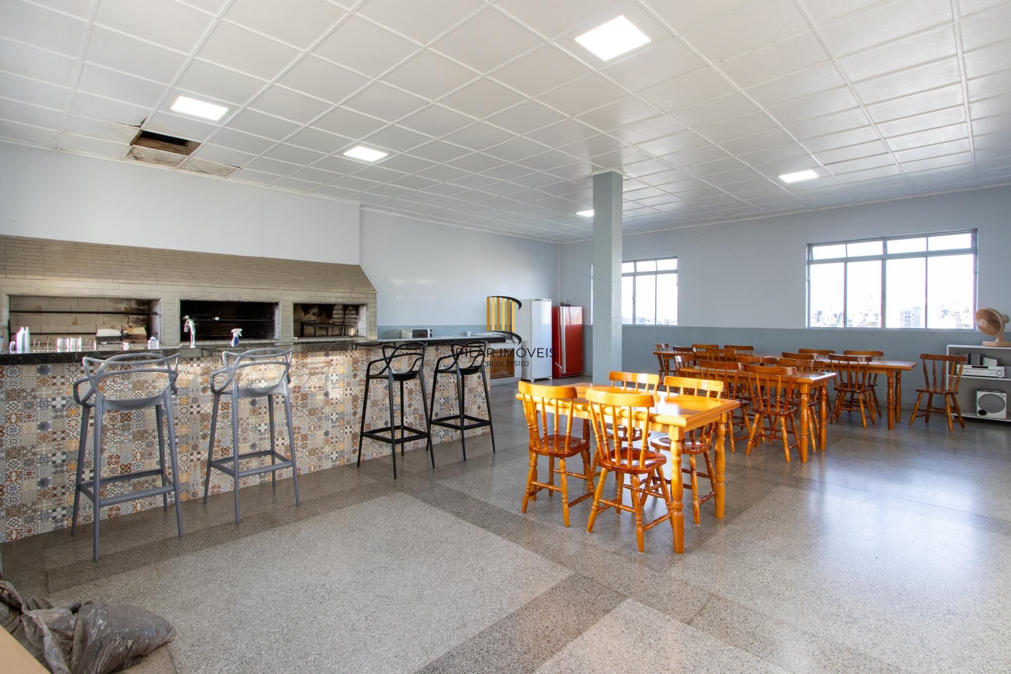 Apartamento para Venda - 238m², 3 dormitórios, sendo 1 suites, 1 vaga - Floresta