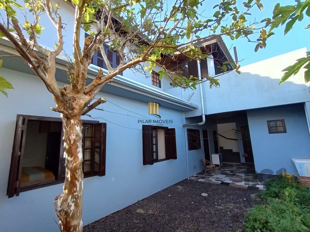 Casa 3 dormitórios no bairro Atlântida Sul