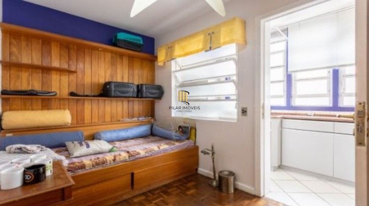 Apartamento amplo e bem localizado no Menino Deus!!