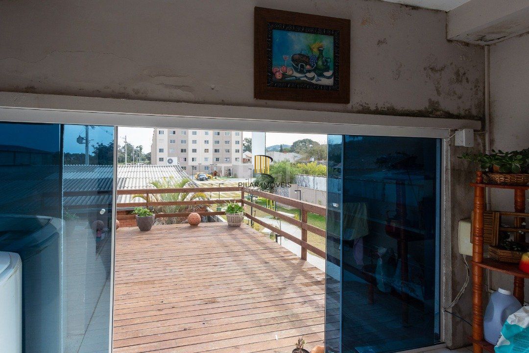 Sobrado para Venda - 300m², 3 dormitórios, sendo 1 suites, 3 vagas - Cavalhada