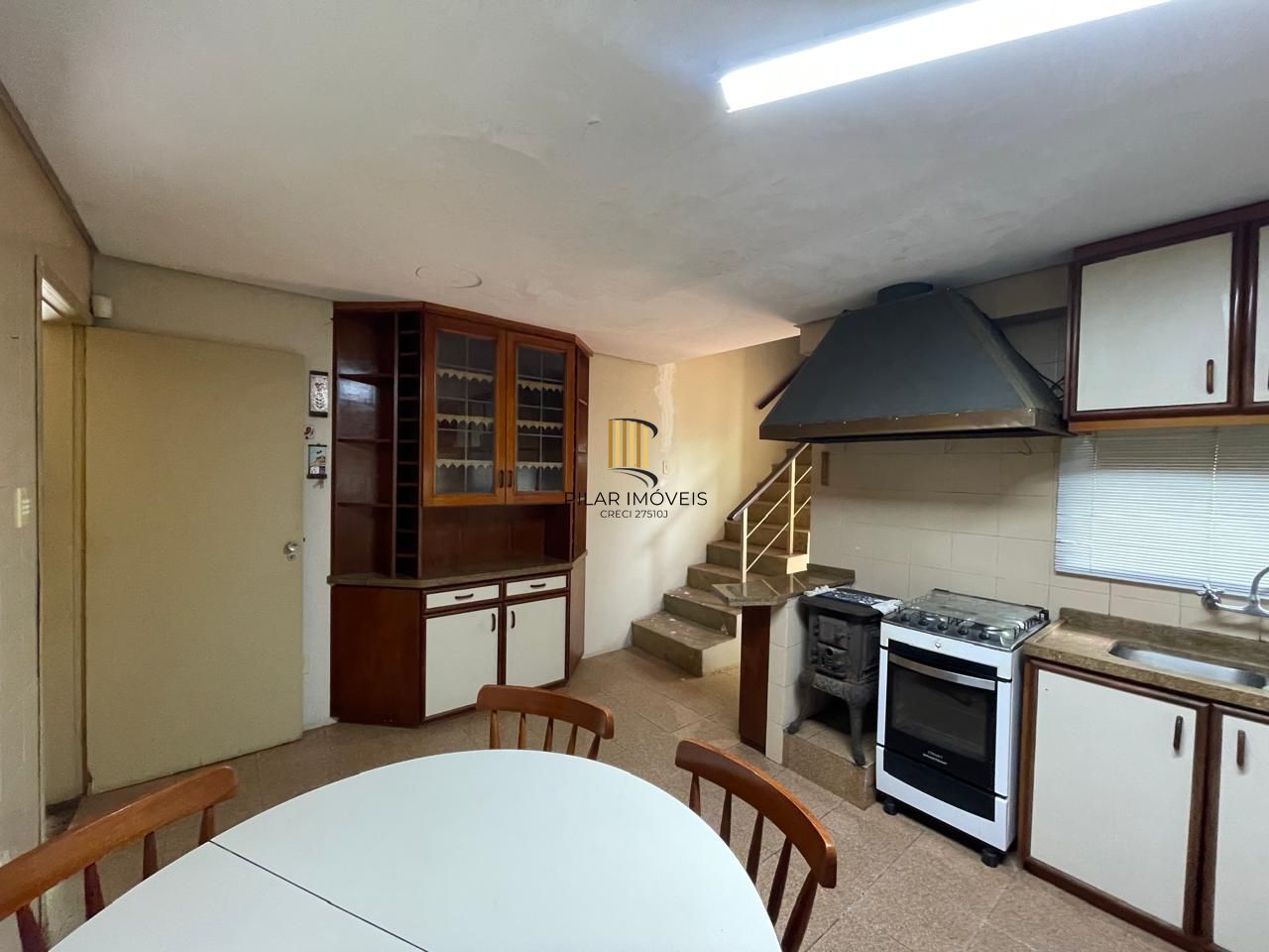 Casa 03 dormitórios,  287m² privativos Bairro Santa Tereza!