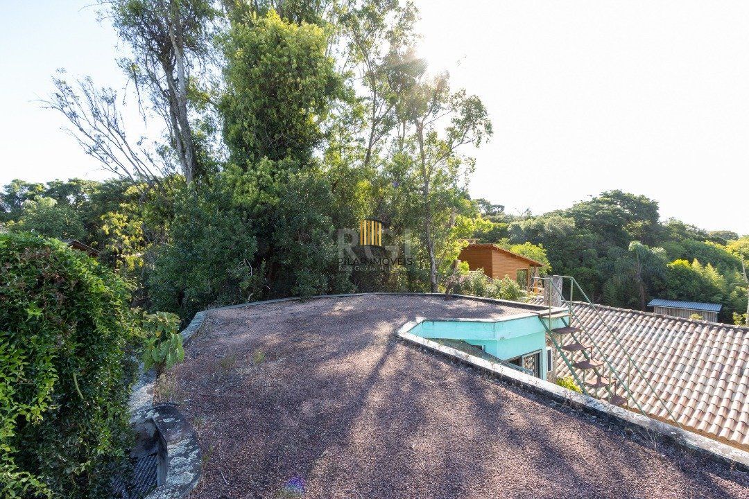 Casa 3 dormitórios no bairro Belém Novo
