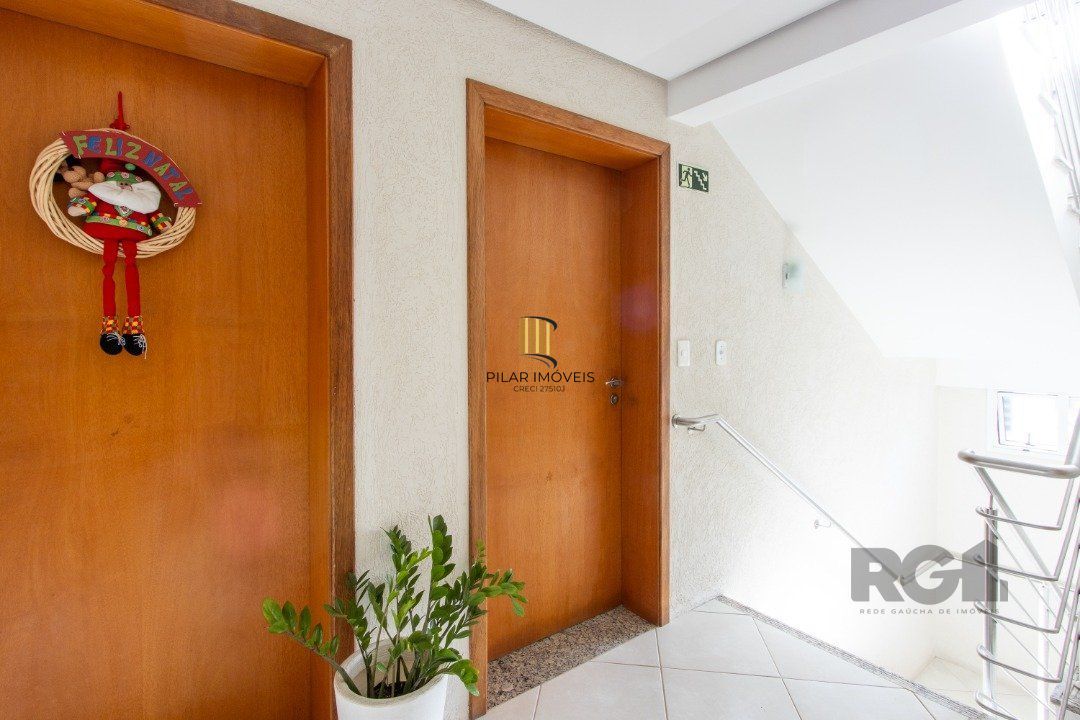 Apartamento para Venda - 102m², 3 dormitórios, sendo 2 suites, 2 vagas - Tristeza