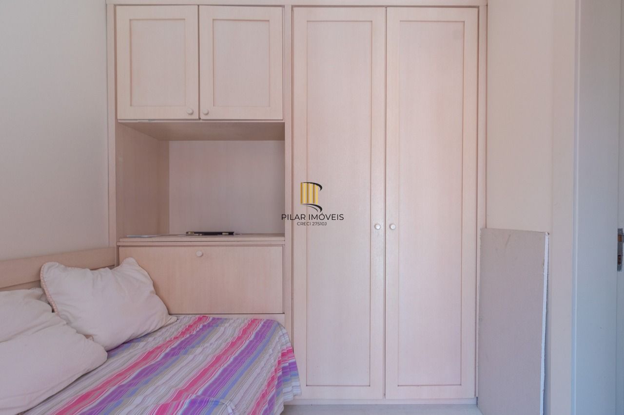 Casa em Condomínio com 487m² | 4 Dormitórios sendo 4 suítes, 3 vagas, no Bairro Três Figueiras, Porto Alegre