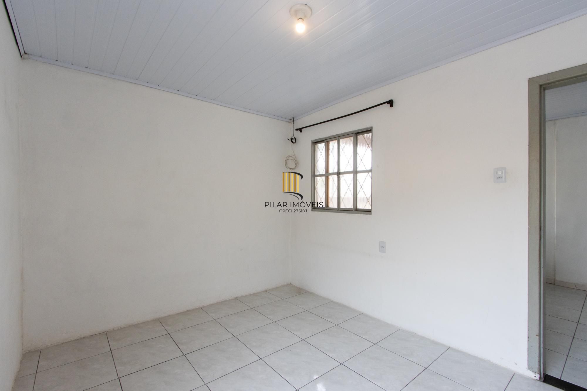CASA TRÊS DORMITÓRIOS NA RESTINGA NOVA
