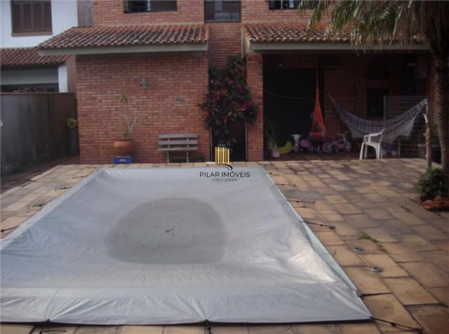 Casa para Venda - 238m², 4 dormitórios, sendo 1 suites, 2 vagas - Medianeira