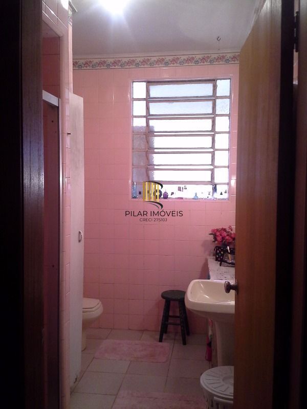 Casa para Venda - 330m², 4 dormitórios, Menino Deus
