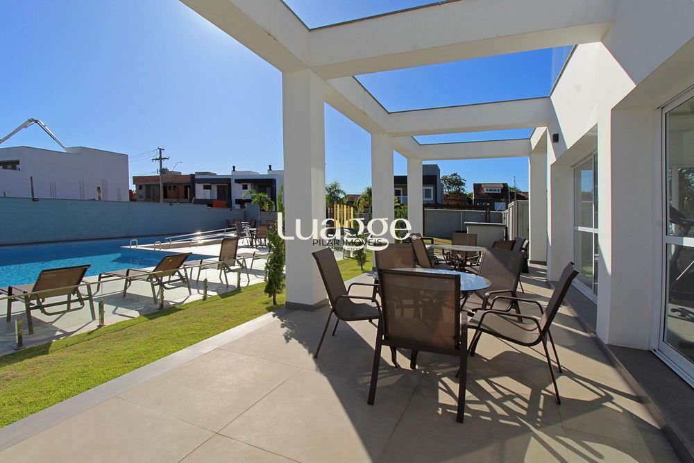 Casa em condomínio fechado Pateo Verde, 3 suítes sendo 1 master com sacada e 2 vagas de garagem