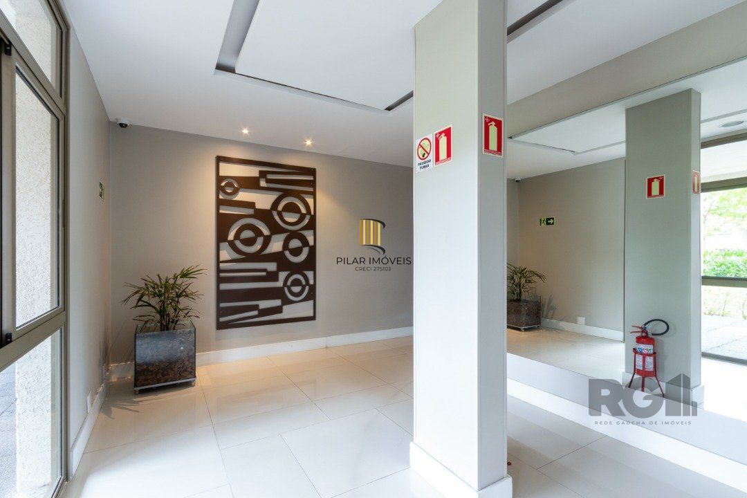 Apartamento em Porto Alegre, no bairro Cavalhada, com 3 dormitório(s), e 3 banheiros, à venda.