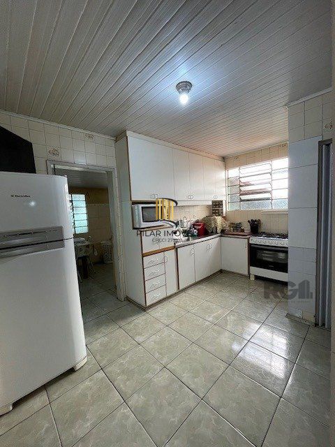 Casa 3 dormitórios no bairro Cristal