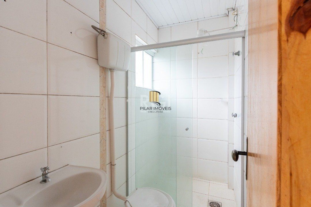 Casa para Venda - 98.24m², 2 dormitórios, 1 vaga - Restinga