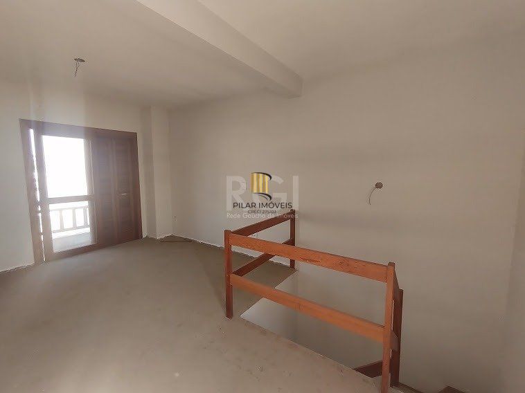 Casa 2 dormitórios no bairro Guarujá