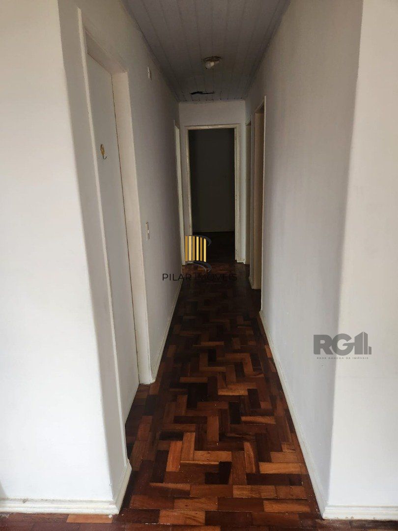 Casa de Condomínio 3 dormitórios no bairro Cristal