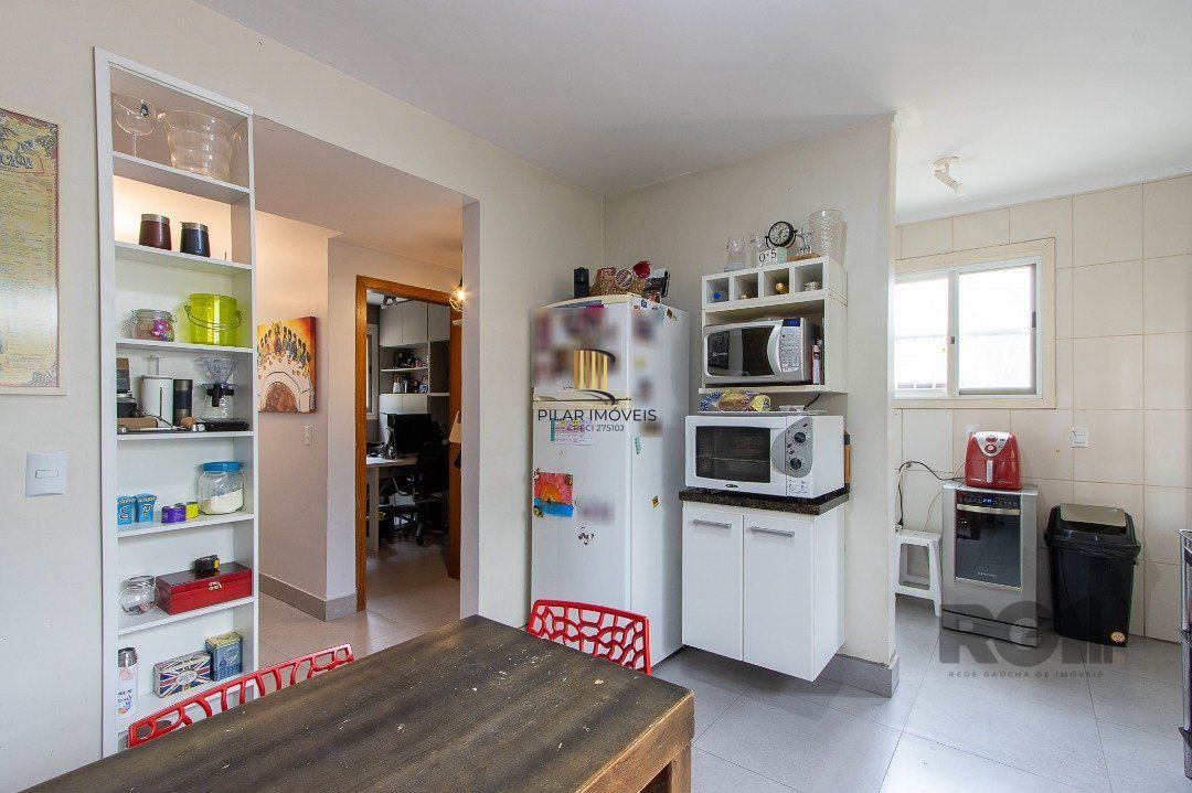 Casa para Venda - 132.55m², 3 dormitórios, sendo 1 suite, 5 vagas - Teresópolis