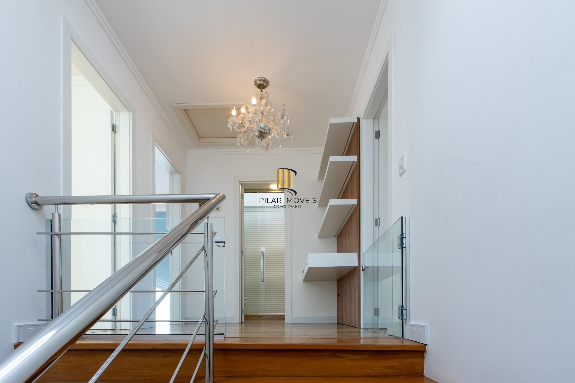 Casa em condomínio