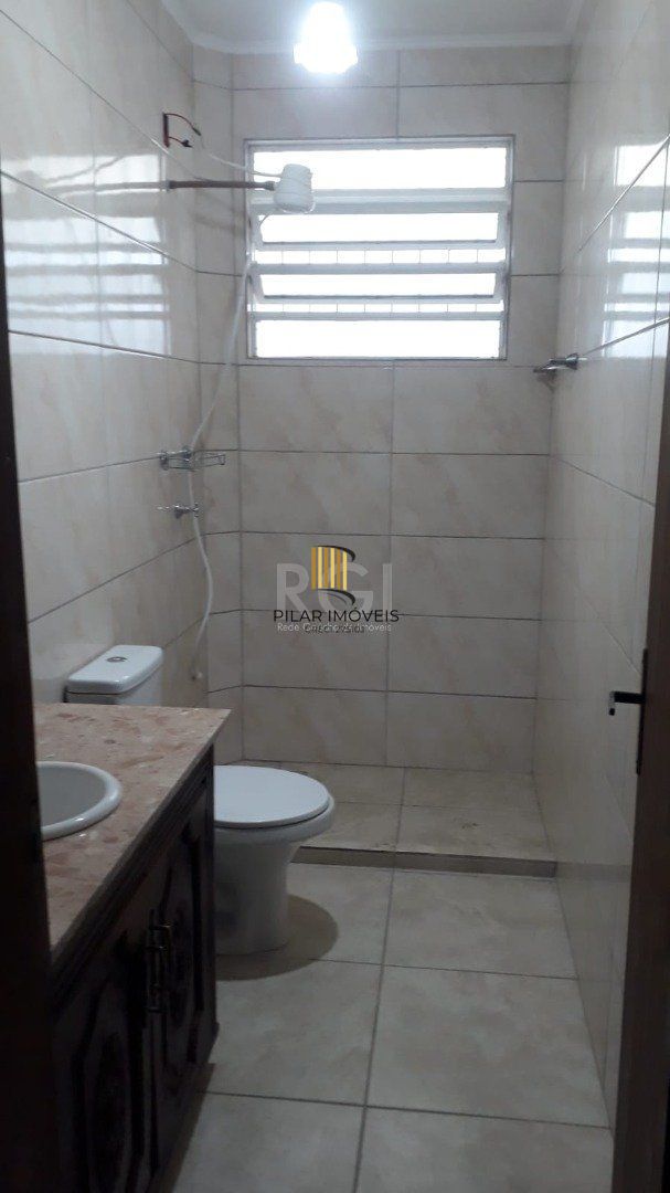 Casa 3 dormitórios no bairro Ipanema