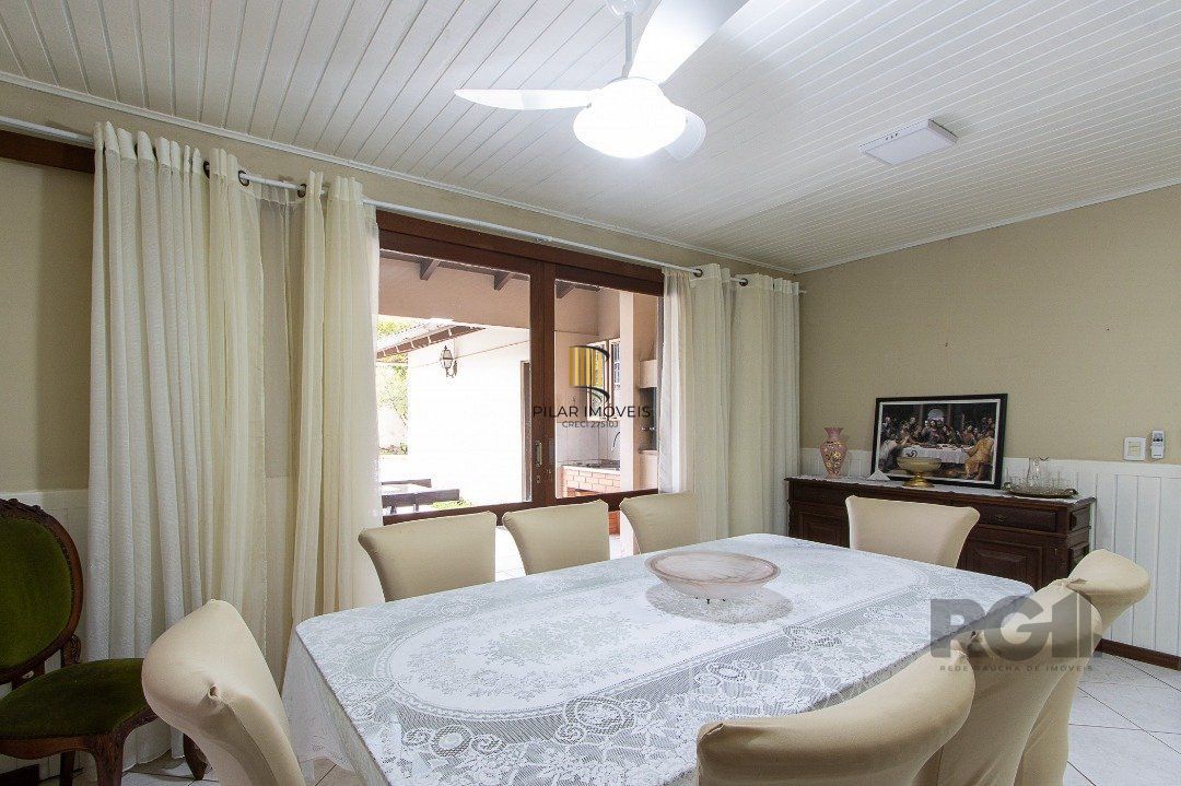 Casa 3 dormitórios no bairro Ipanema