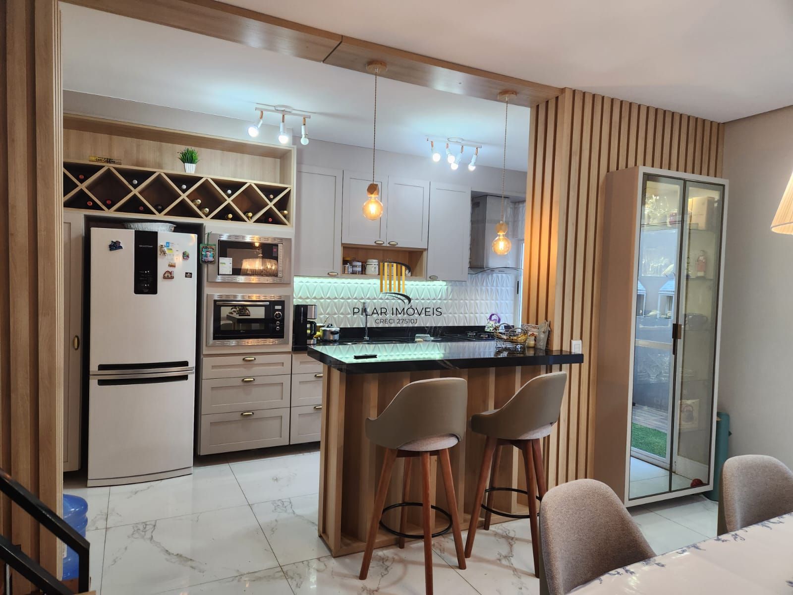 Ótima casa em condomínio fechado na Vila Nova, em Porto Alegre!