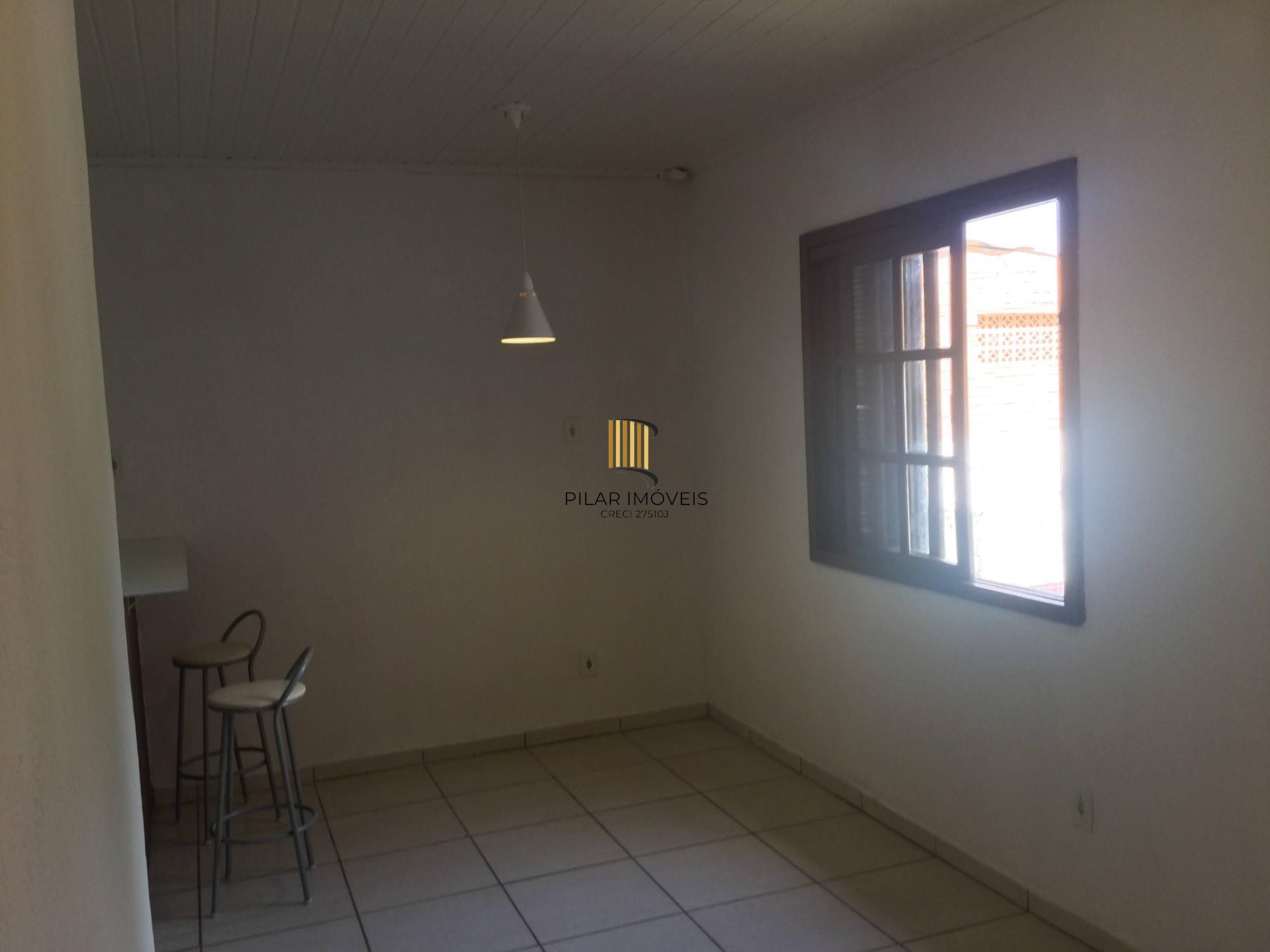 Oportunidade- Terreno com 300m² com duas casas!!!