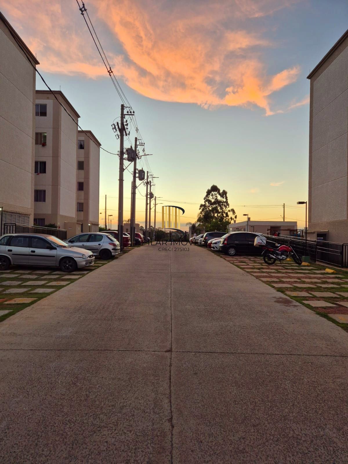 Apartamento 2 dormitórios no bairro Rubem Berta