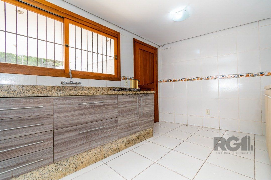 Casa 3 dormitórios no bairro Espírito Santo