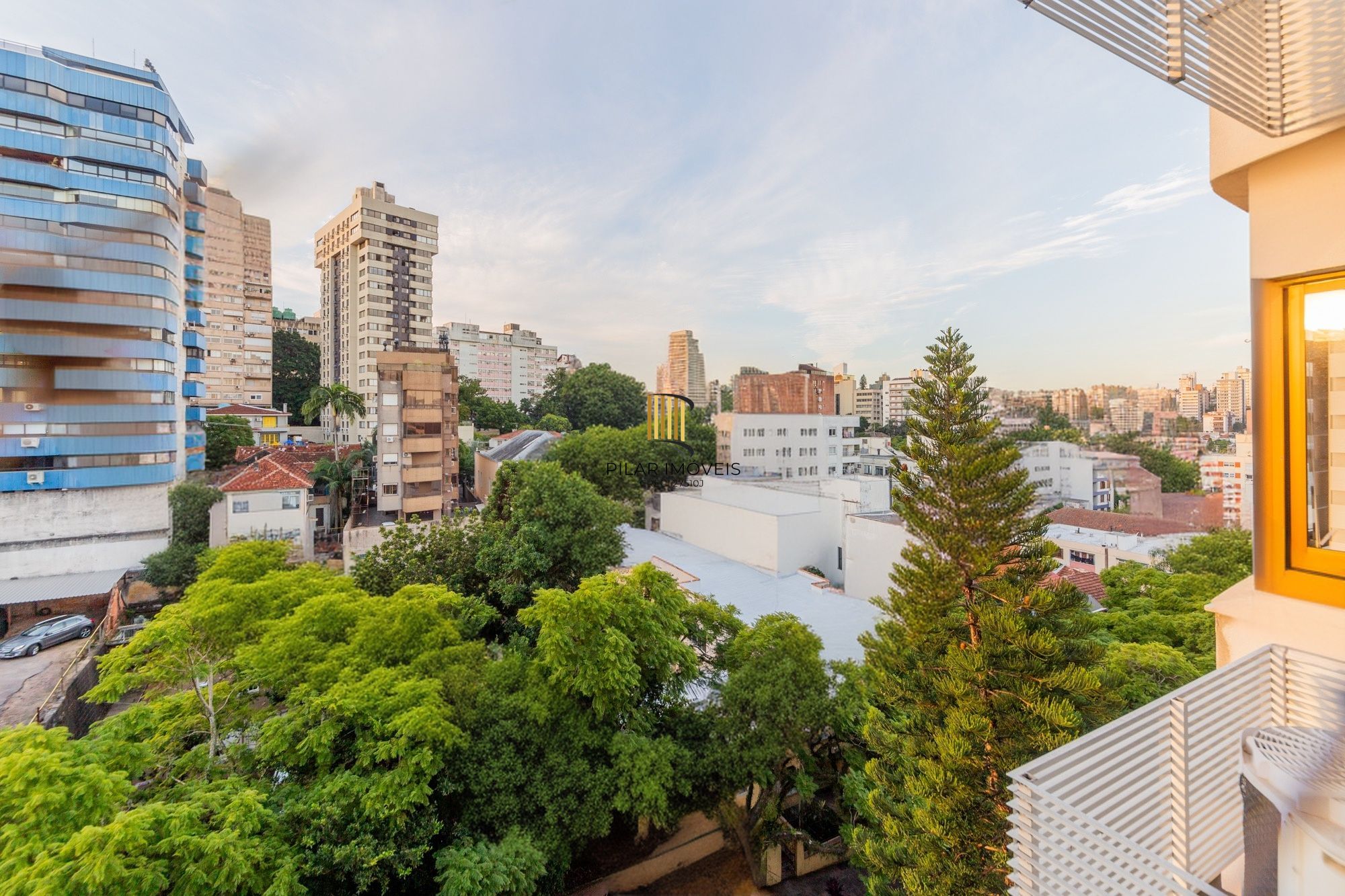 Apartamento com 2 suites, lavabo e 2 vagas de garagem no Bairro Rio Branco