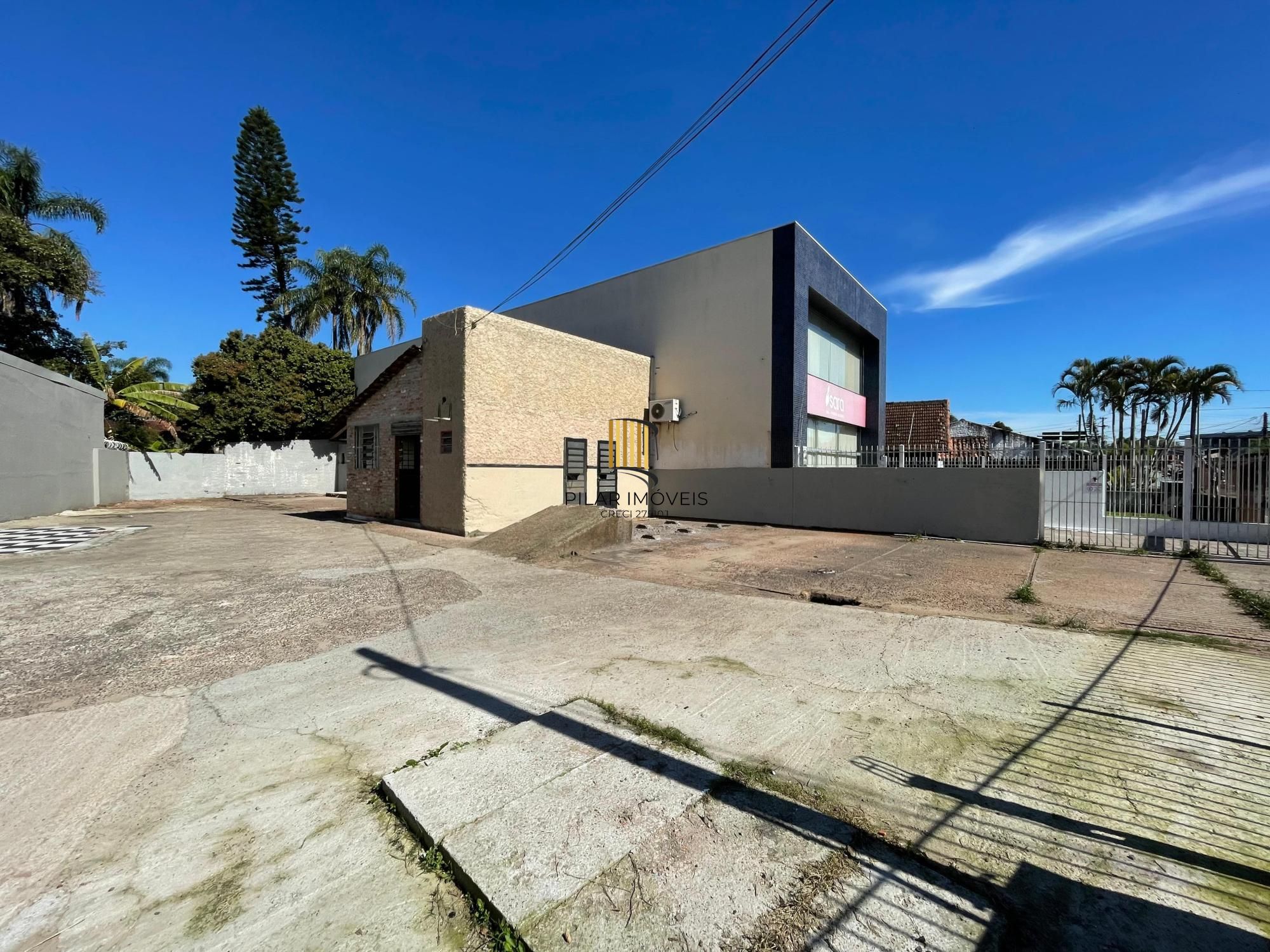 Dois terrenos lado a lado em localização estratégica de Ipanema – Porto Alegre Área total: 552 m²