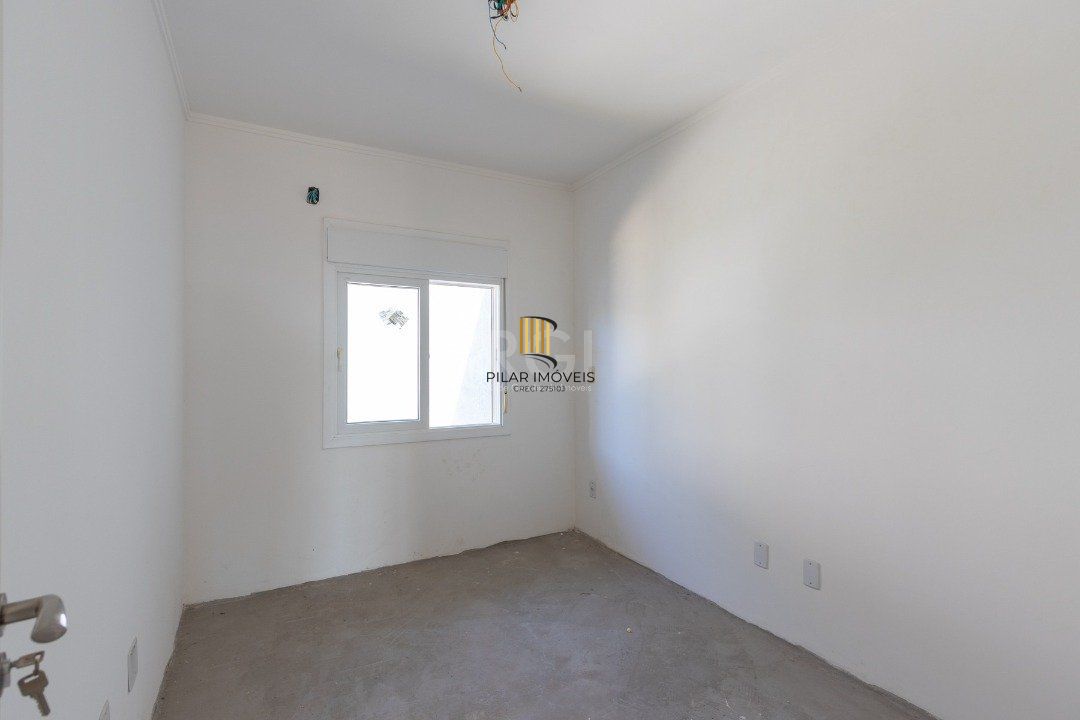 Casa para Venda - 168m², 3 dormitórios, sendo 1 suites, 2 vagas - Imperial Park