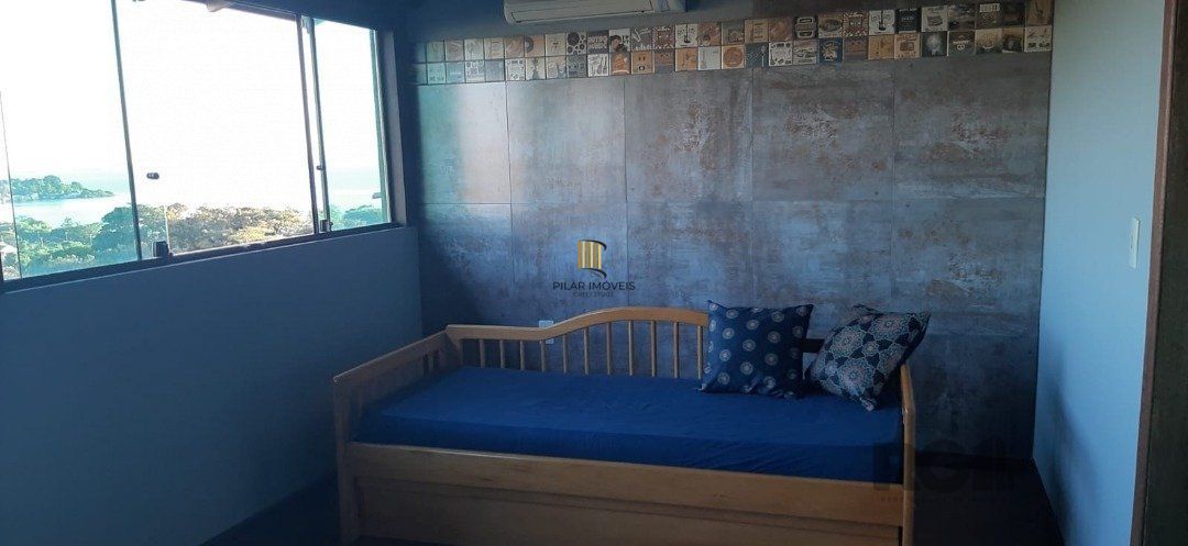 Casa 4 dormitórios no bairro Espírito Santo