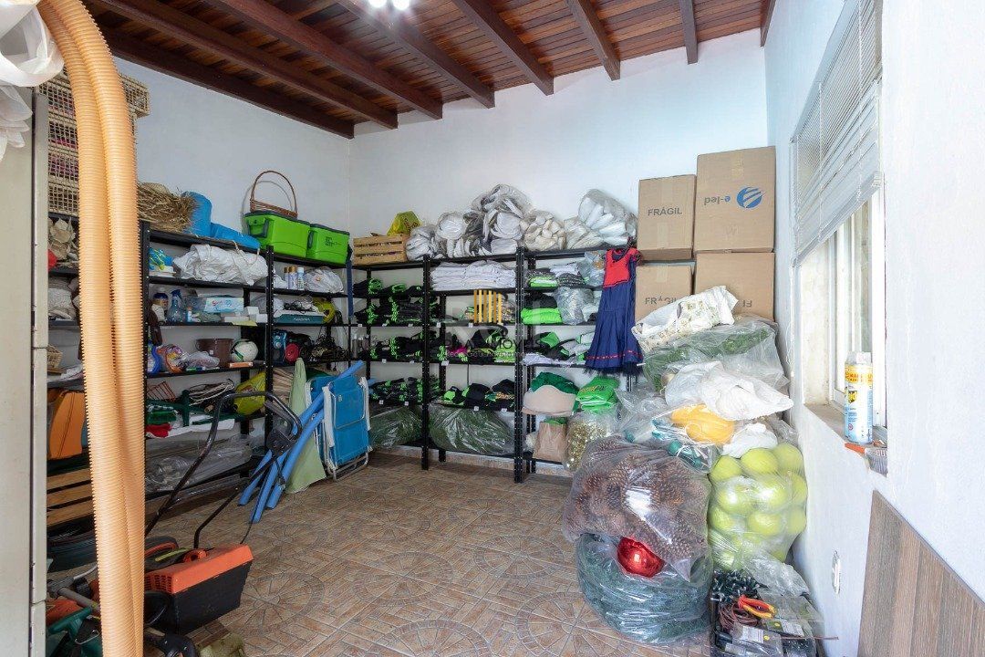 Casa para Venda - 420m², 3 dormitórios, sendo 3 suites, 8 vagas - Ipanema