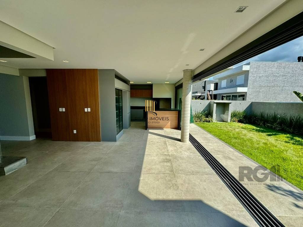 Casa de Condomínio 4 dormitórios no bairro Centro