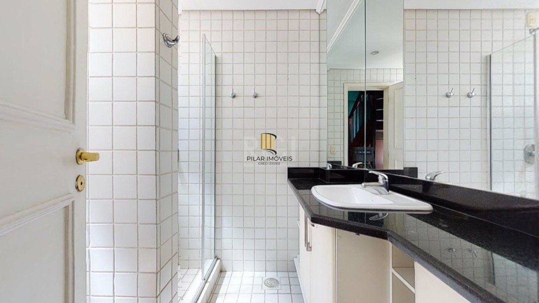Casa para Venda - 130m², 3 dormitórios, sendo 1 suites, Cidade Baixa