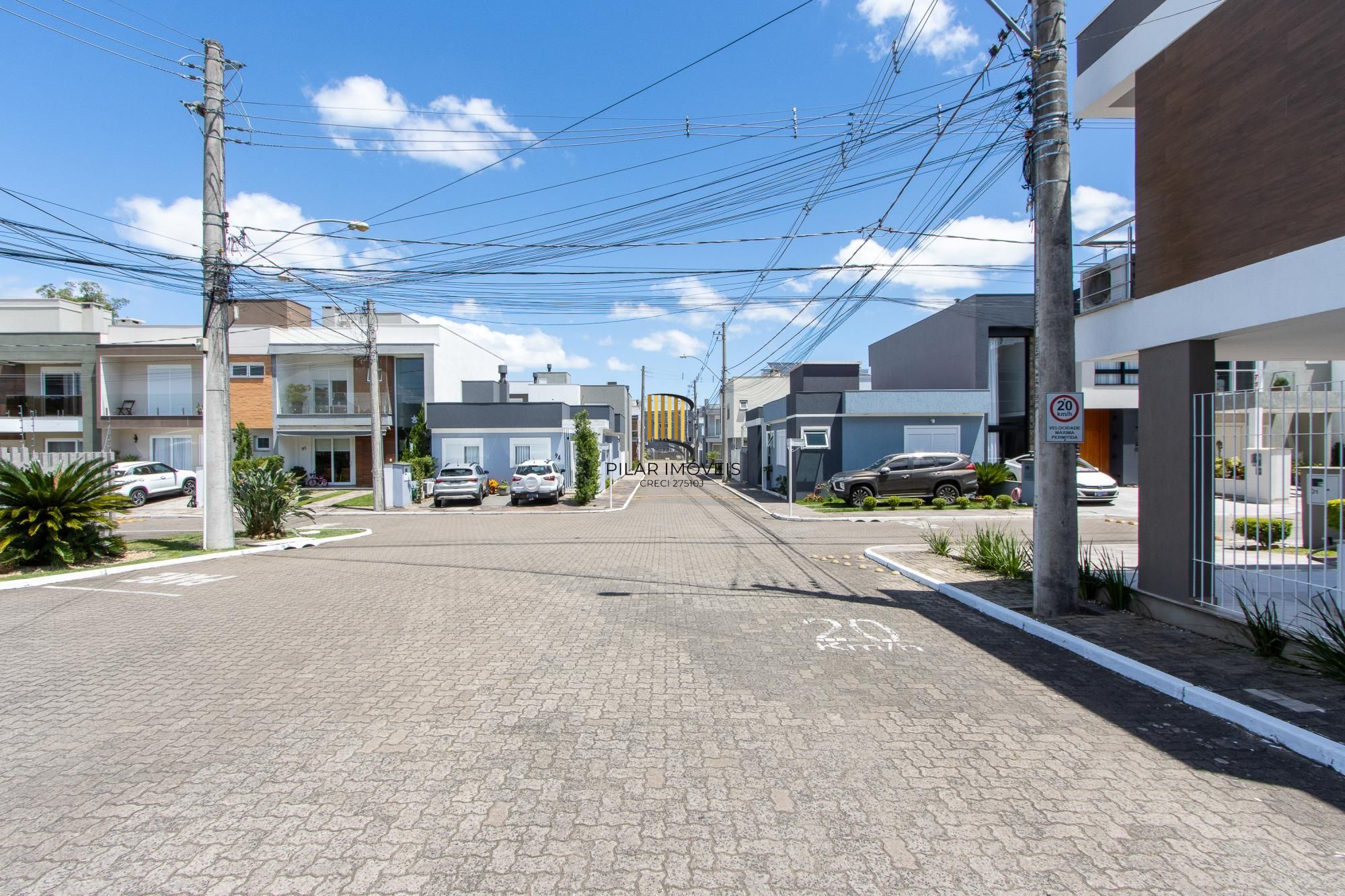 Casa em condomínio