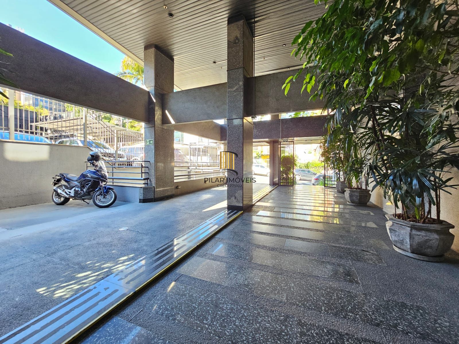 Sala comercial para locação no bairro Moinhos de vento