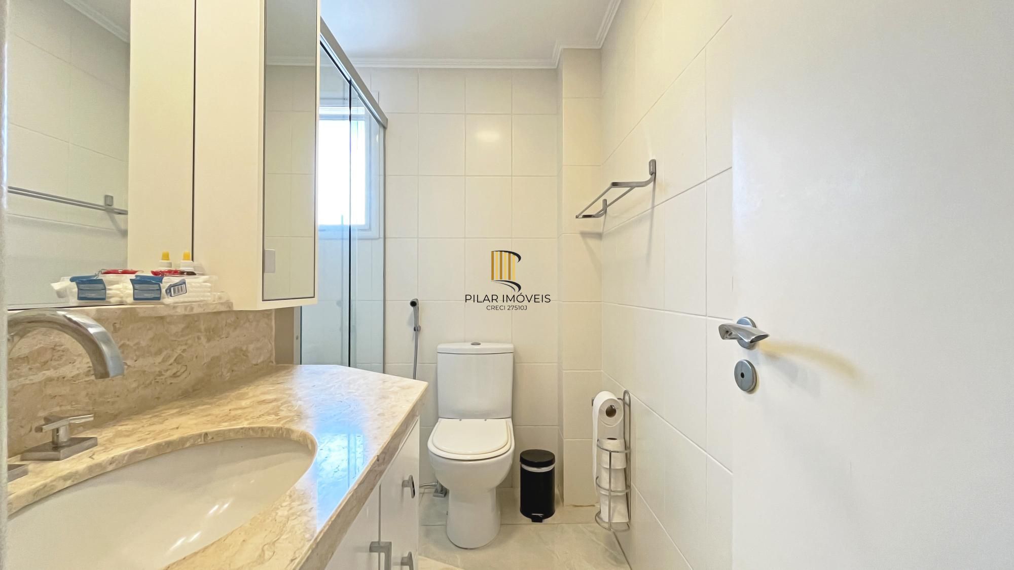 Casa em Condomínio com 3 quartos e 216m² à venda em Teresópolis, Porto Alegre.