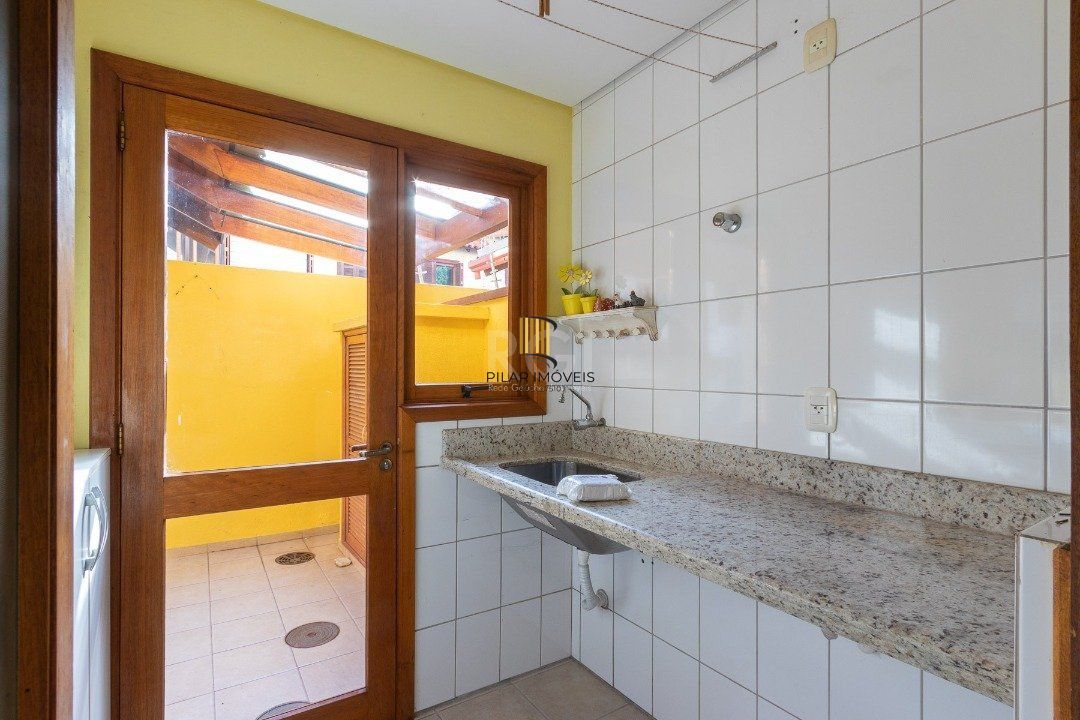 Casa Condominio para Venda - 174.34m², 3 dormitórios, sendo 1 suites, 2 vagas - Espírito Santo