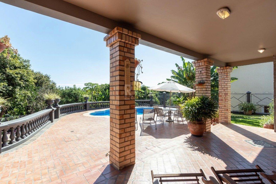 Casa Condominio para Venda - 559m², 4 dormitórios, sendo 3 suites, 3 vagas - Cavalhada