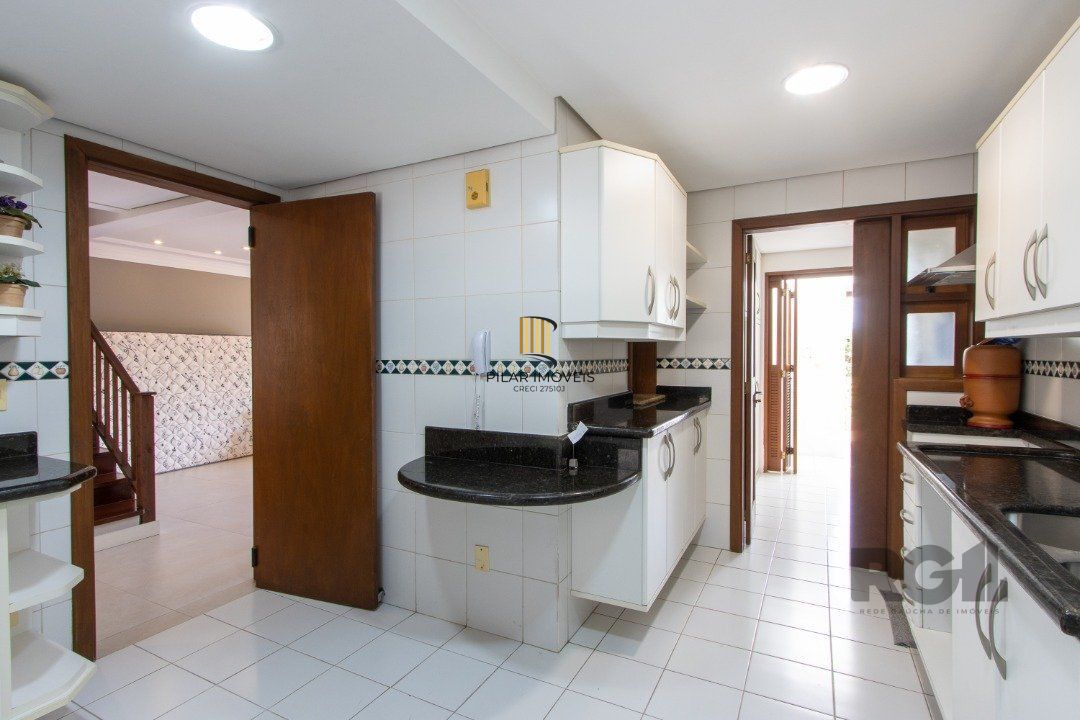 Casa condomínio | 3 Quartos | 1 Suíte | 2 Vagas | 249,20m2 Privativos | Bairro Assunção