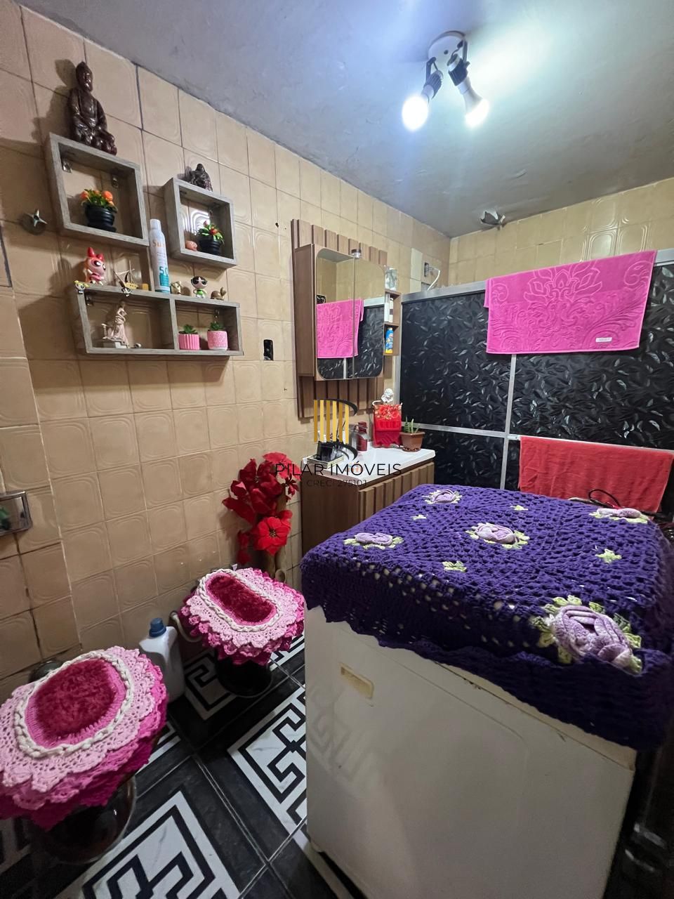 Casa à Venda no Bairro Hípica – 3 Dormitórios e Amplo Quintal