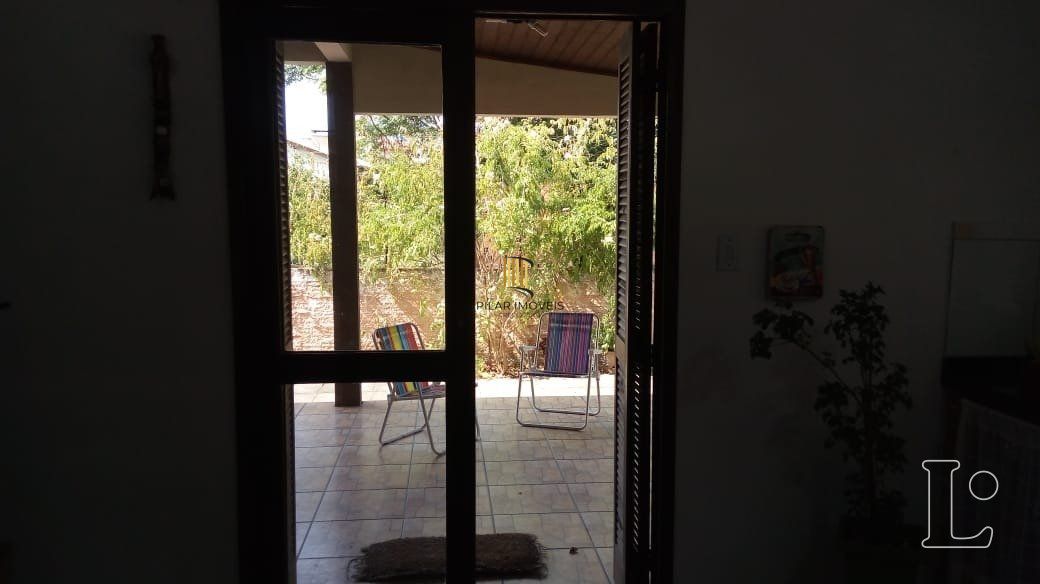 Casa para Venda - 223.57m², 2 dormitórios, 3 vagas - Centro