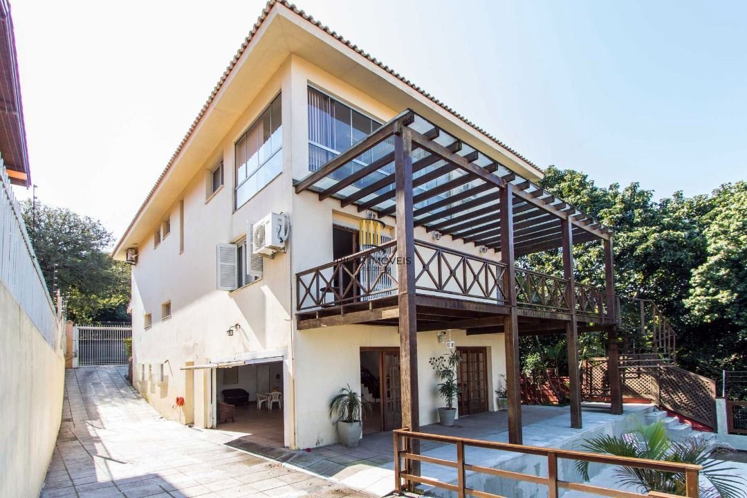 Casa para Venda - 393.58m², 4 dormitórios, sendo 2 suites, 6 vagas - Vila Assunção