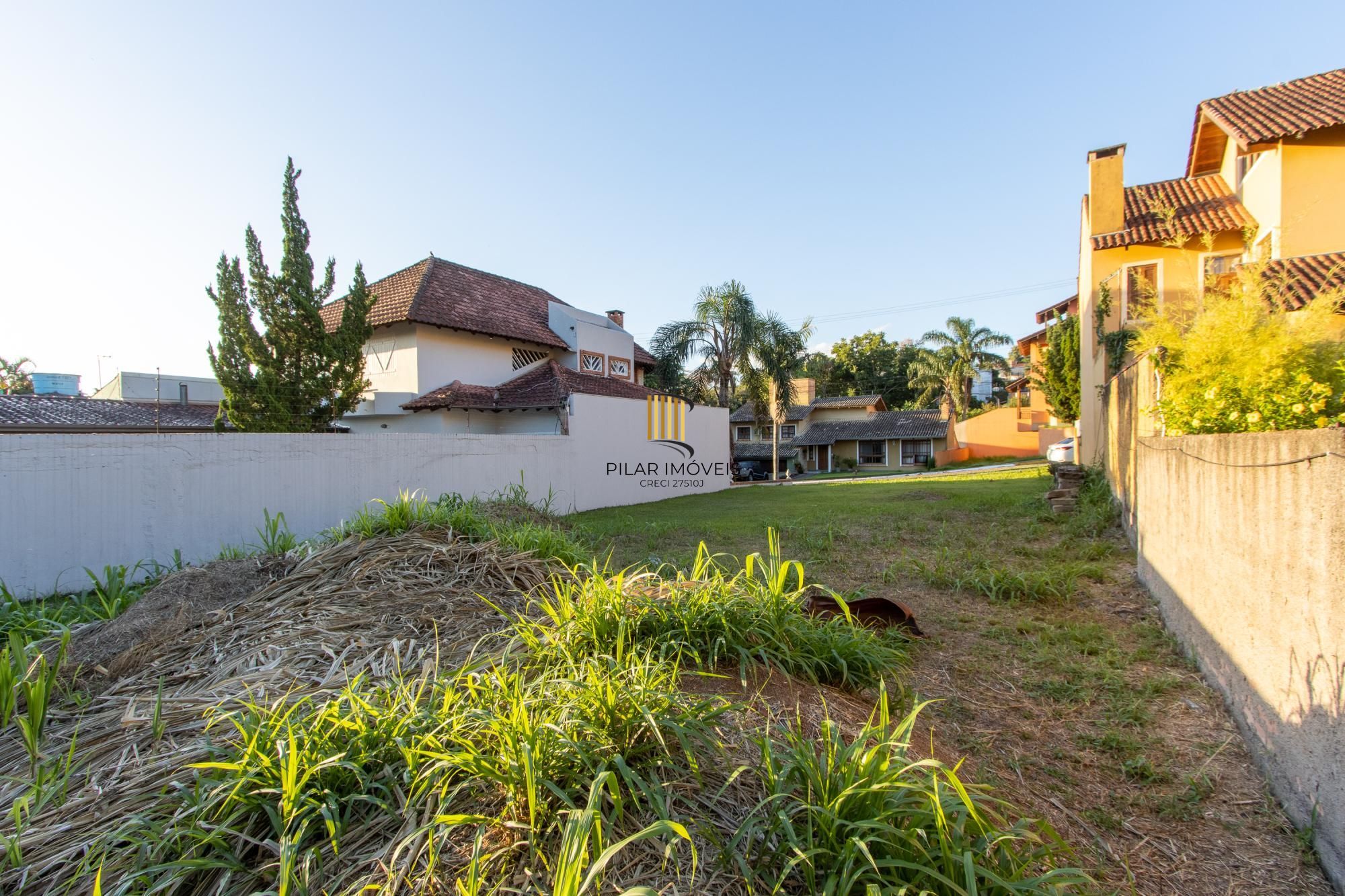 Ótimo terreno 359 m2 pronto para construir